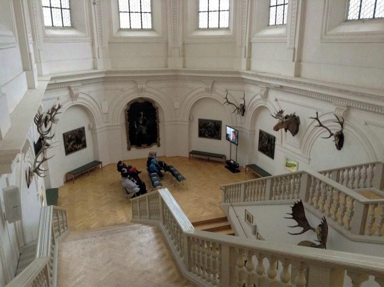 Немецкий Музей Охоты и Рыболовства в Мюнхене. Великолепная лестница Музея.