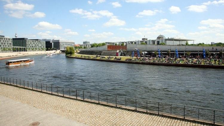 Берлин расположен на реке купить виллу на северном кипре вторичка